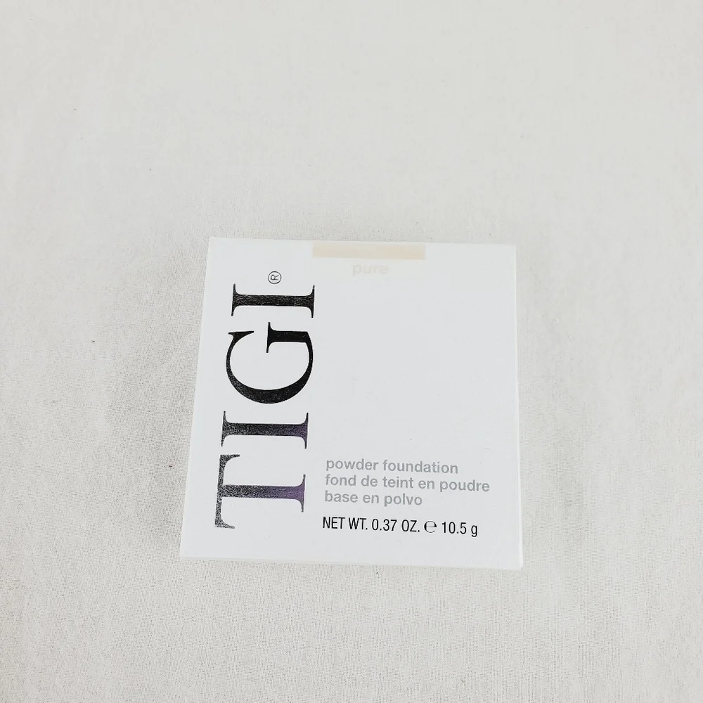 LAST ONE ❤️ TIGI Powder Foundation Shade   Pure
